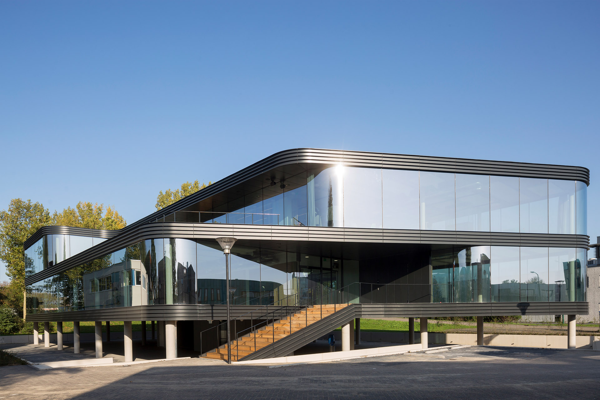 SO Fier School / EVA architecten